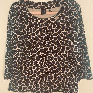 RAFAELLA GIRAFFE PRINT SWEATER CROPPED SLEEVE‎